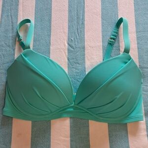 VS Push-up bikini top (36D) New
